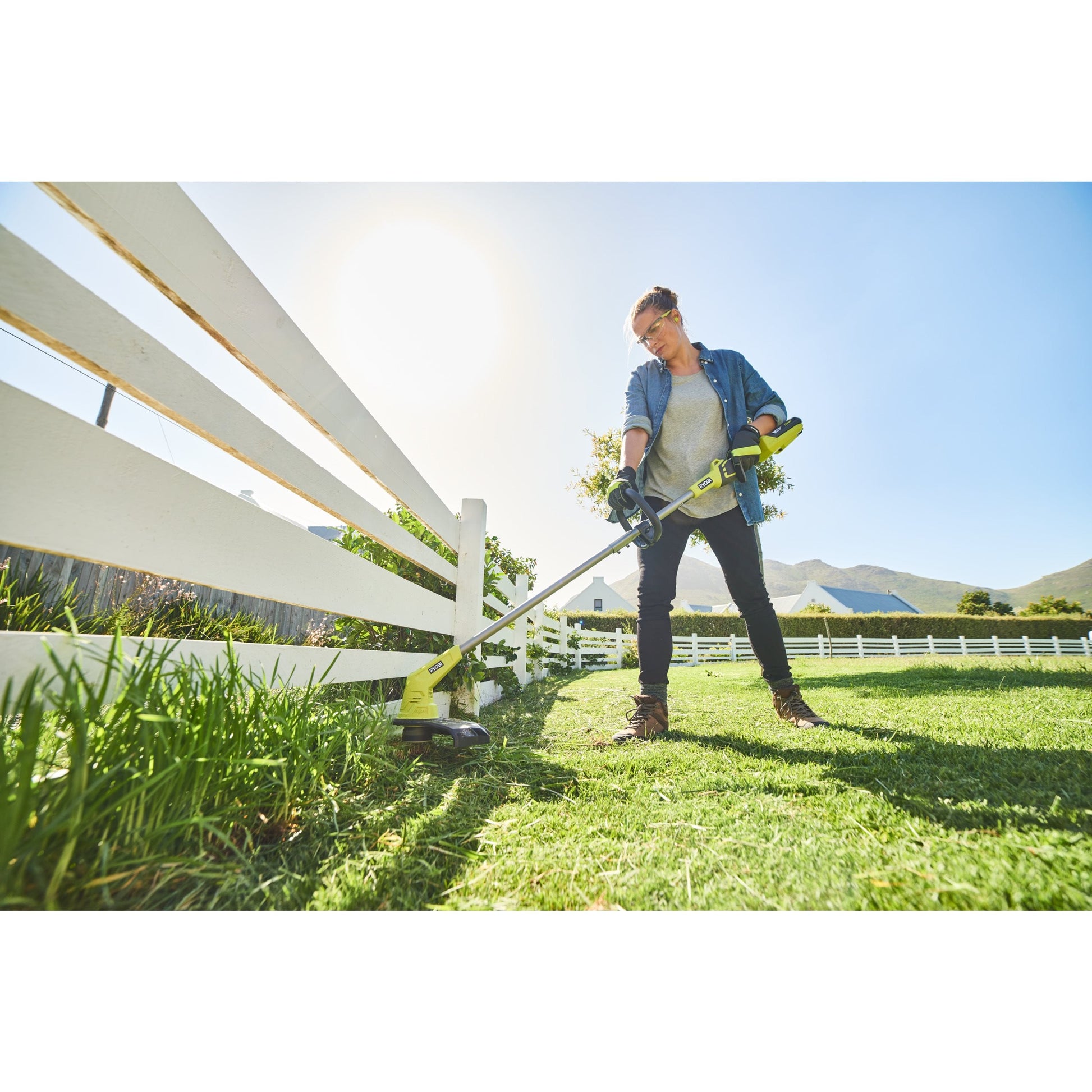 https://static.ryobitools.eu/remote.axd/ryobi-media-images.s3.amazonaws.com/hi/RLM36X41H50GLT33A--App_3.jpg?v=BD1BE6BFE6AD5157FA27ADD8D0DFA99C